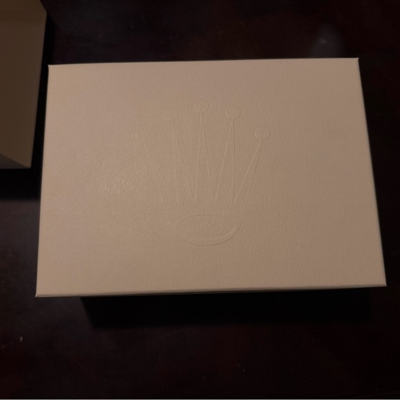 Watch Green Box - Picture 2 of 3